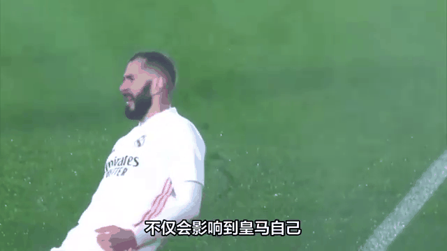 包含曼联与本泽马激战正酣，补时阶段一粒世界波决定胜负！的词条