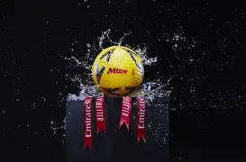 张琳芃亮鞋钉飞踹戴维斯